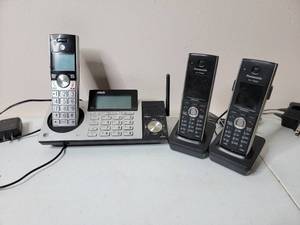 lot 93 image: Cordless Phone Collection, Panasonic, AT&T, Vtech All Work