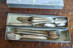 lot 82 image: International Deep Silver Flatware