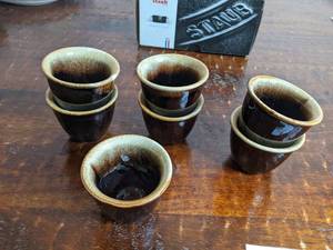 lot 134 image: 7 Gorgeous Staub Brown Glazed Custard Cups