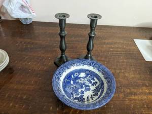 lot 139 image: Lovely Vintage Collection -Vintage Royal Wessex Bowl 9 X 2.5 & 9.5 Pewter Candlesticks
