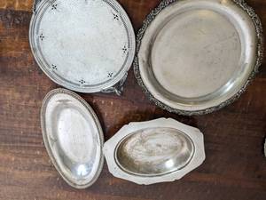 lot 147 image: 4 Elegant Vintage Silver Plated Platters