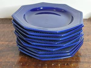 lot 11 image: 9 Rare Vintage Viaragres 11 Cobalt Ceramic Plates  ($400 Value)