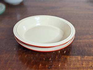 lot 51 image: 2 11 LE CREUSET  Pie Dishes