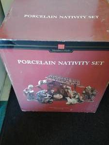 lot 44 image: Members Mark Hand Painted Porcelain Nativity Set