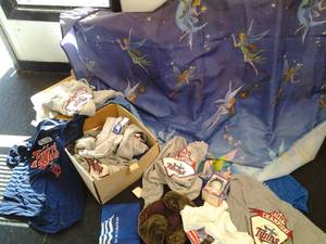 lot 45 image: Minnesota Twins Official Facsimile Major League Autographed Baseball and MORE