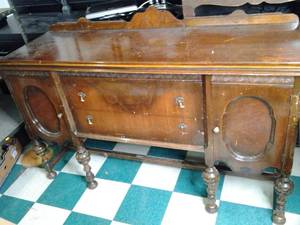 lot 109 image: Adorable Antique Wooden Dresser 