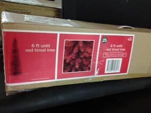 lot 130 image: Beautiful 6 Unlit Red Tinsel Tree 