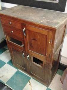 lot 131 image: Classic Vintage Wood Cabinet - GREAT Project Piece 