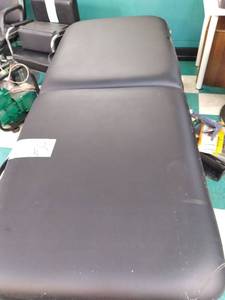lot 54 image: RELAX Massage Table With Adjustable Legs