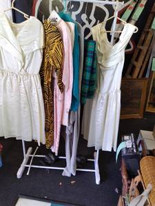 lot 96 image: Adorable Vintage Womens Clothing Lot 812