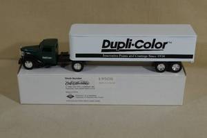 lot 14 image: ERTL Dupli-Color Die Cast Truck and Trailer Set