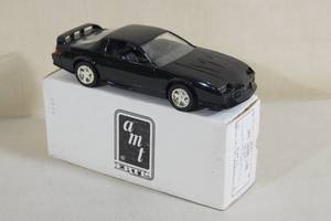 lot 10 image: AMT ERTL 1991 Chevy Camaro Z-28 125 Scale Plastic Promo Model