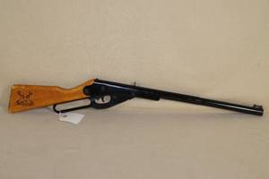 lot 68 image: Daisy Buck Lever Action BB Gun Rifle