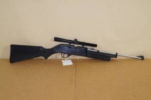 lot 69 image: Crosman 760 Pumpmaster BB Gun Rifle with Scope