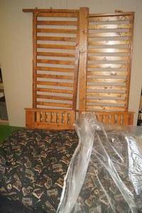 lot 83 image: Solid Wood Futon with Custom Hunting Theme Pattern - Over 80 Long