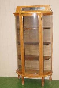 lot 84 image: Vintage Curved Glass Solid Wood Curio Cabinet