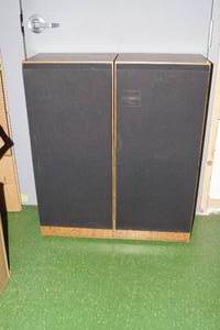 lot 112 image: Vintage Curtis Mathes SPL 690 3 Way Tower Speakers