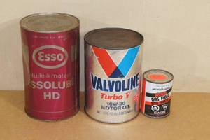 lot 121 image: 3 Vintage Automotive Oil Product Cans