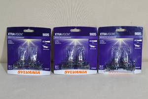 lot 145 image: 3 Sets of Sylvania 9005 Headlight Bulbs