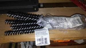 lot 118 image: Hole Cleaning Brushes (15) 38  716