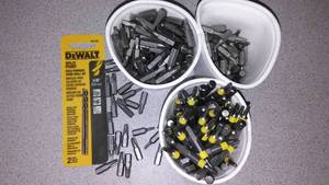 lot 319 image: Misc. Loose Drill Bits - Torx, Phillips, Square.