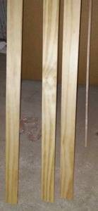 lot 394 image: Molding Variety. 11 ft. (3), 8 ft. (1), 73 in (1),  Round 10 ft.  in. x  in.