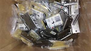 lot 230 image: Hinges Sizes, Colors, Dozens, Heavy.