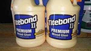lot 262 image: Titebond Wood Glue, Interior 1 Gallon (2)