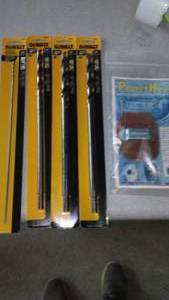 lot 315 image: DeWalt Drill bits
