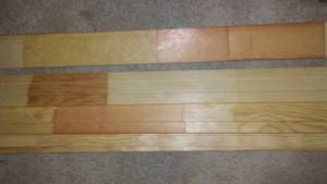 lot 326 image: Wood Molding 5 X 16 Foot.
