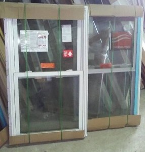 lot 336 image: Matching Thermo Tech Windows (2) White Double Hung 55.5 x 32