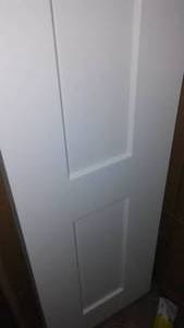 lot 513 image: Bifold Doors White