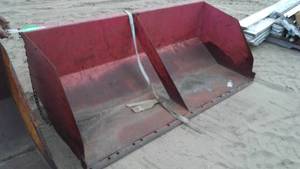 lot 462 image: Dump Bucket
