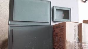 lot 596 image: Electrical Blocks & More.