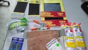 lot 555 image: Sandpaper, Tool Pouch & More.