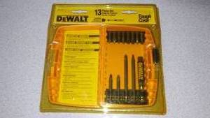 lot 558 image: DeWalt 13 Piece Bit Set & Case.