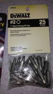 lot 561 image: DeWalt Bits. 25 Pack # 2 Square