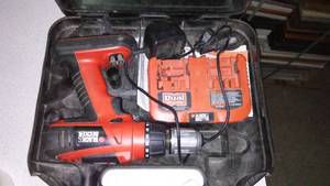 lot 715 image: Firestorm Drill Black and Decker.  See Pics.