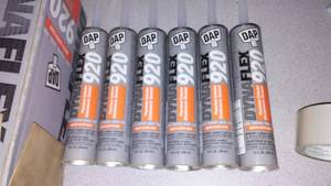 lot 723 image: Dyna Flex 920, Dark Gray Caulk DAP (6)