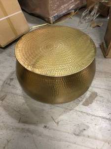 lot 31 image: Calluna 31 in. Gold Medium Round Metal Coffee Table with Lift Top by Home Decorators Collection Customer Returns See Pictures