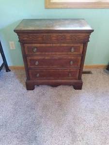 lot 43 image: Classic Hand-Carved Dark Stained Nightstand  Side Table