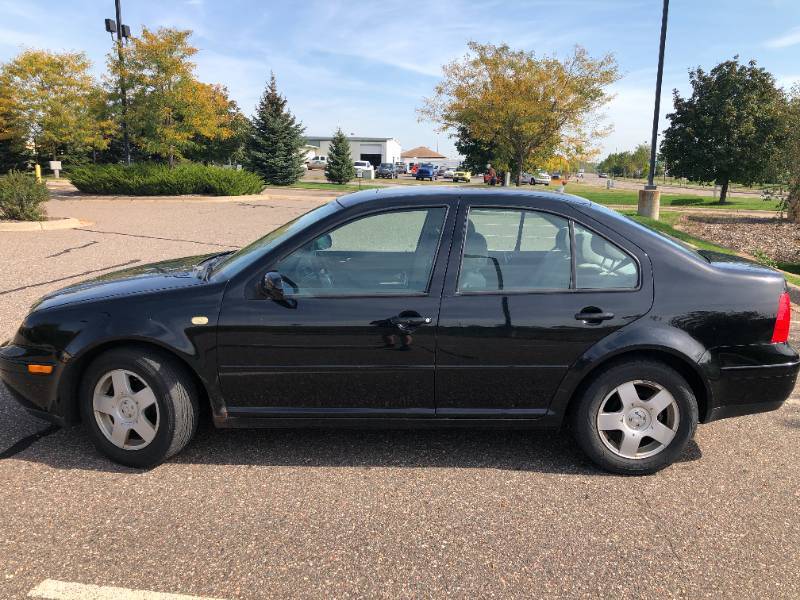 lot 11 image: 1999 Volkswagen Jetta GLS - 2 Owner - Manual