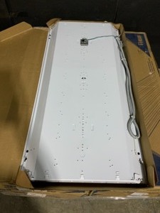 lot 67 image: Pallet of Lithonia Lighting 4 6-Lamp High Bay Light T8-MVOLT 120-227V. Various Conditions. See Pictures