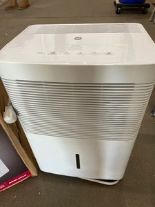 GE 20 pt. per Day Dehumidifier for Damp Rooms up to 500 sq. ft.