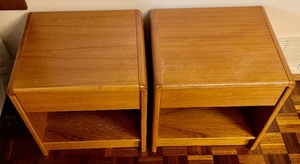 lot 72 image: Pair of Mid Century Nightstands