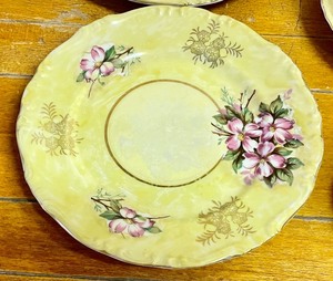 lot 112 image: Fancy Teacups, Saucers and Snack Plates