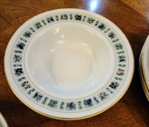 lot 44 image: Royal Doulton  Tapestry Dish Set
