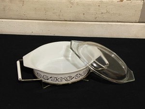 Vintage Oval  Pyrex dish and stand
