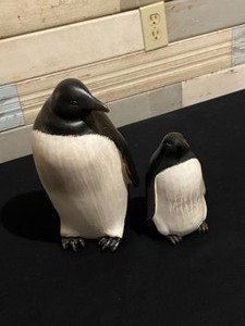 Set of two Penguins
