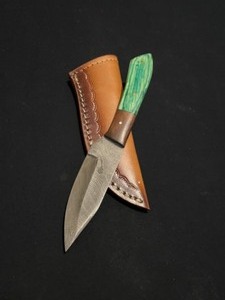 Quality Handmade Damascus Steel Blade Knife